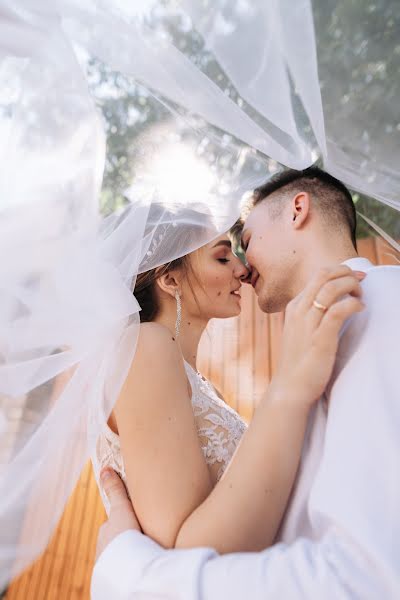 Fotógrafo de casamento Anna Gusar (anchyk90). Foto de 18 de agosto 2020