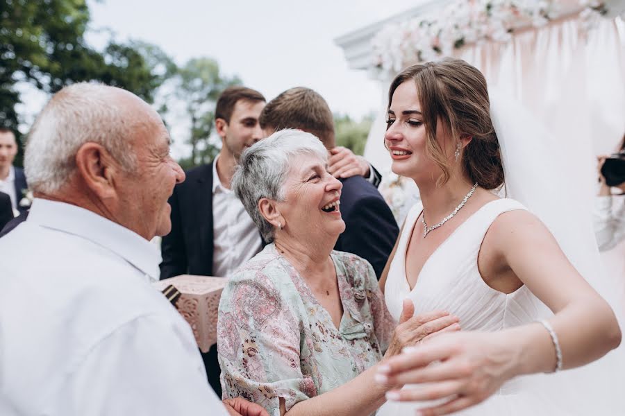 Fotógrafo de casamento Tatyana Tarasovskaya (tarasovskaya). Foto de 1 de fevereiro 2018