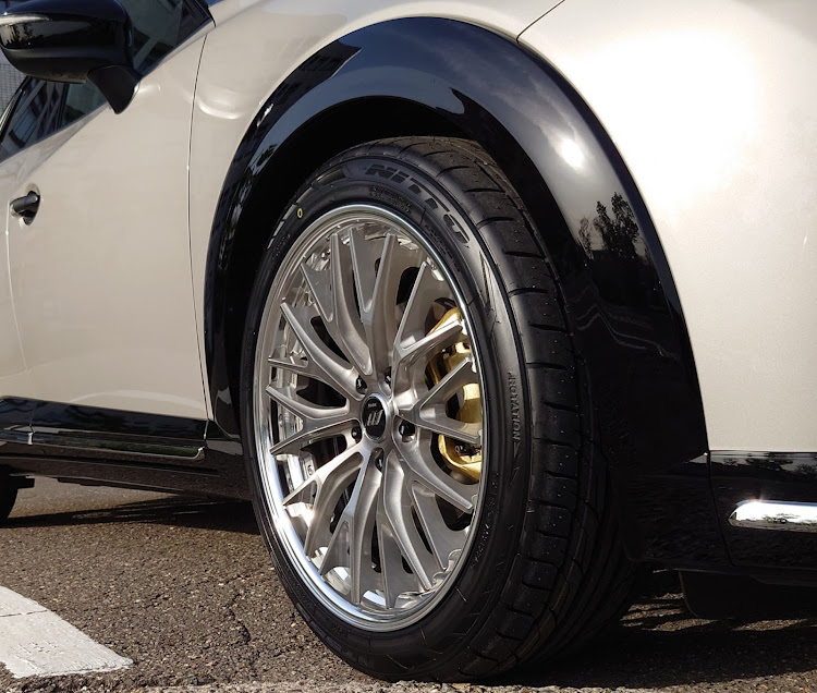 CX-3のみんなでつくろうホイール図鑑・11月もよろしくお願いします・WORK ZEAST STXに関するカスタム事例の投稿画像2枚目