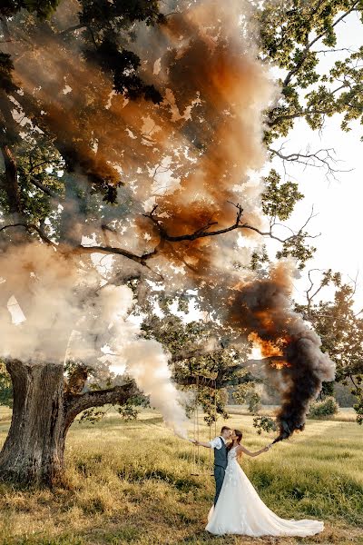 Wedding photographer Timofey Kaledich (kaledich). Photo of 13 July 2020