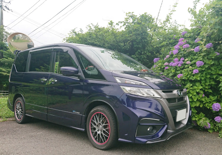 セレナのIMPUL SERENA・納車３年目突入・ぶつけられた!!・10対0事故・傷つけられましたに関するカスタム事例の投稿画像1枚目