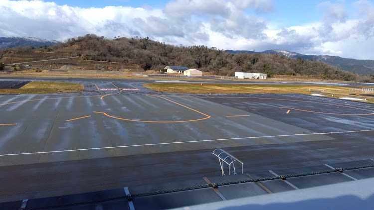 WRX STIの2023年もよろしくお願いします・但馬空港・但馬空港トイレ・飛行機とコラボ✈️・VABは良い車だに関するカスタム事例の投稿画像4枚目