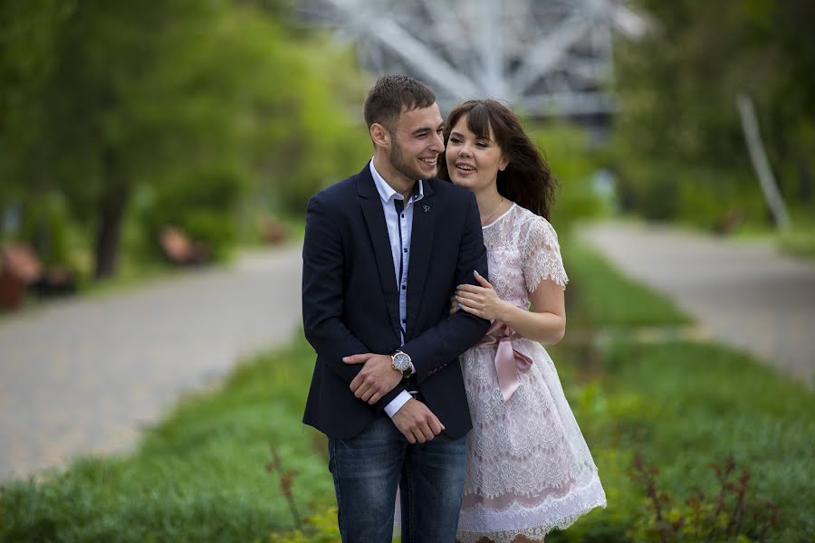 Hochzeitsfotograf Anna Starovoytova (bysinka). Foto vom 27. Juli 2017