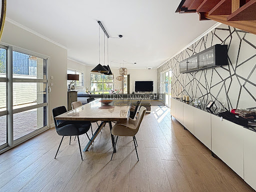 House 3