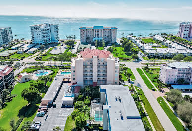 Apartment with pool 11