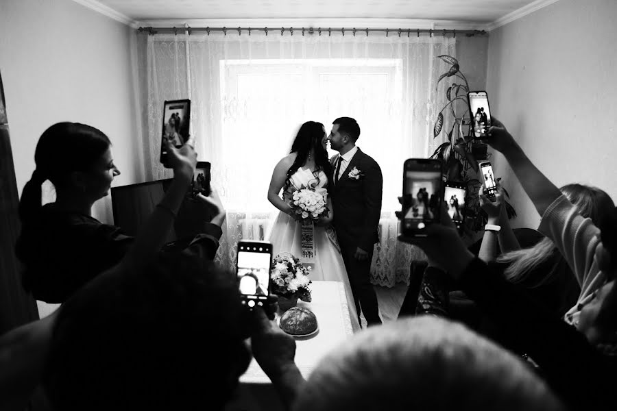 Wedding photographer Denis Karablev (gmb13v). Photo of 3 November 2022