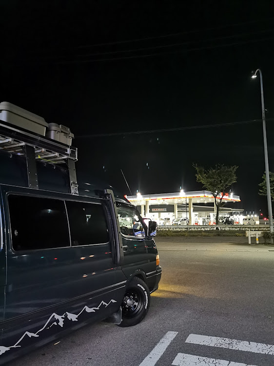 ハイエースバンの100系ハイエース・輸出仕様・東京ディズニーリゾート・東京ディズニーランド・東京ディズニーシーに関するカスタム事例の投稿画像3枚目