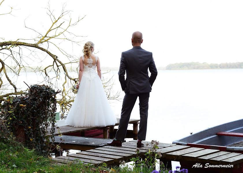 Fotografo di matrimoni Alla Sommermeier (sommermeier). Foto del 1 agosto 2019