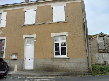 maison à Bazoges-en-Pareds (85)