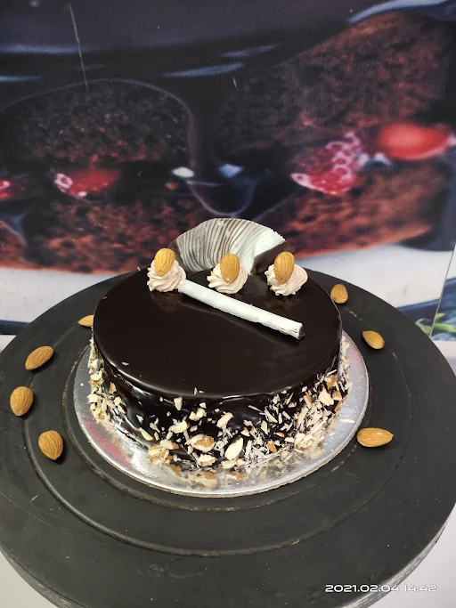 Choco Almond Praline Cake