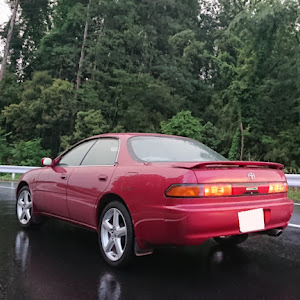 カリーナED ST202