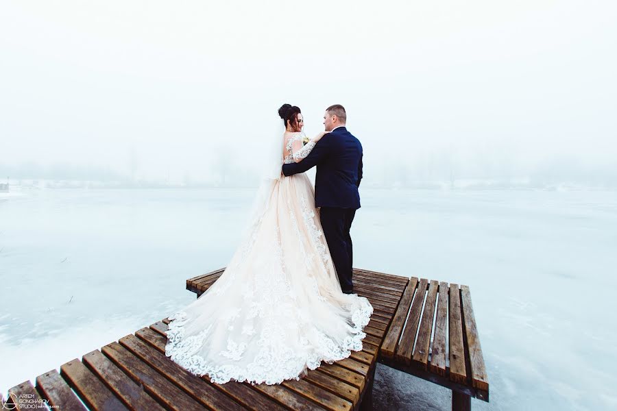 Fotógrafo de casamento Artem Goncharov (odinmig). Foto de 22 de fevereiro 2018