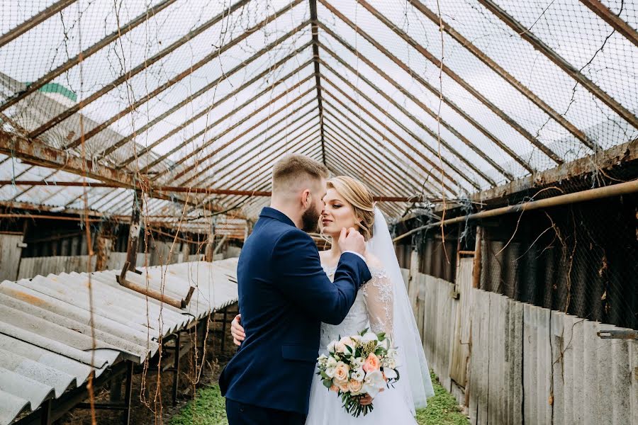 Fotografo di matrimoni Victoria Tisha (victoria-tisha). Foto del 2 marzo 2019