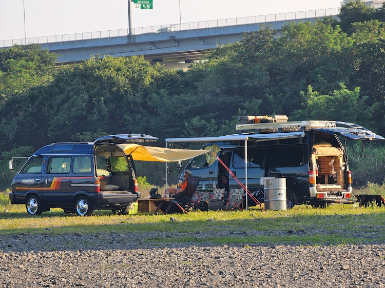 ハイエースバンの豊田百式・100系ハイエース・レッチル・let'scihillout・THE CRAFTSMENに関するカスタム事例の投稿画像7枚目