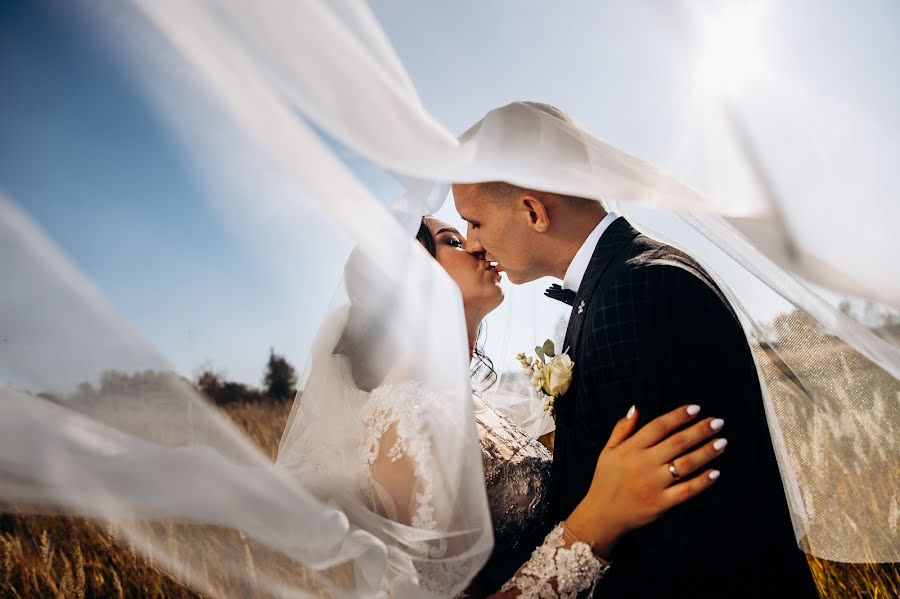 Fotografo di matrimoni Yuriy Khoma (yurixoma). Foto del 23 dicembre 2019