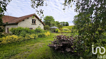 maison à Mesvres (71)