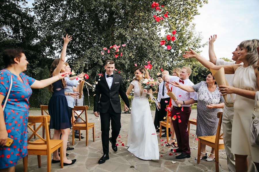 Fotografo di matrimoni Yana Kovaleva (yanakovaleva). Foto del 13 novembre 2019