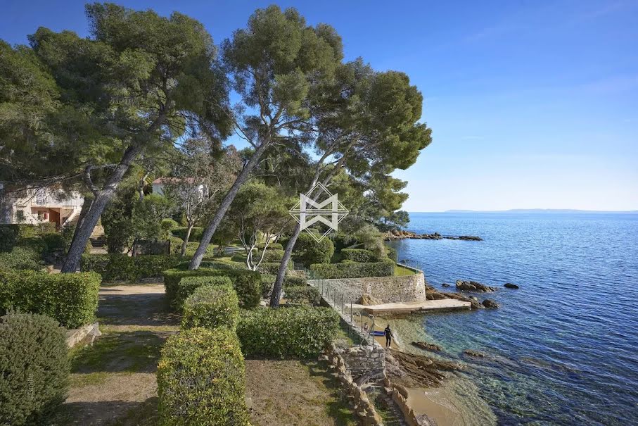 Vente propriété 21 pièces 664 m² à Le Lavandou (83980), 11 550 000 €