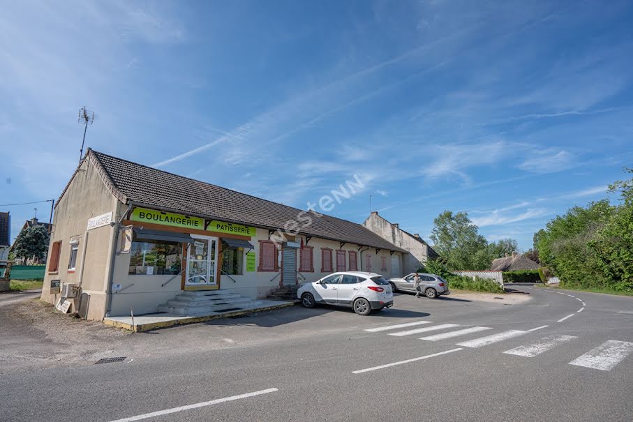 Vente locaux professionnels  400 m² à L'Abergement-Sainte-Colombe (71370), 196 000 €