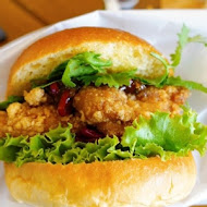 青春漢堡 Aoharu Burger(台北世貿店)