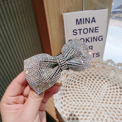 Title 2, Full Diamond Bow Hairpin Hair Clip Female Back ...