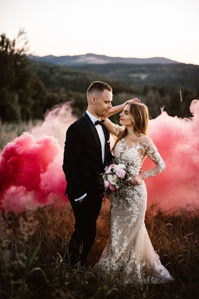 Fotografo di matrimoni Patrycja Kierońska (mal4wina). Foto del 25 luglio 2019