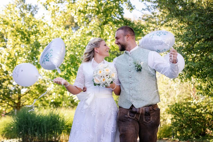 Fotógrafo de bodas Dasha Antipina (fotodaa). Foto del 27 de septiembre 2023