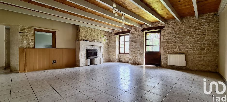 Vente maison 5 pièces 135 m² à Ferrieres (17170), 250 500 €