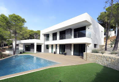 Property with pool 1