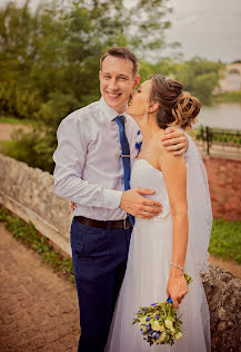 Fotógrafo de casamento Yuliya Klensheva (julsk). Foto de 24 de outubro 2020