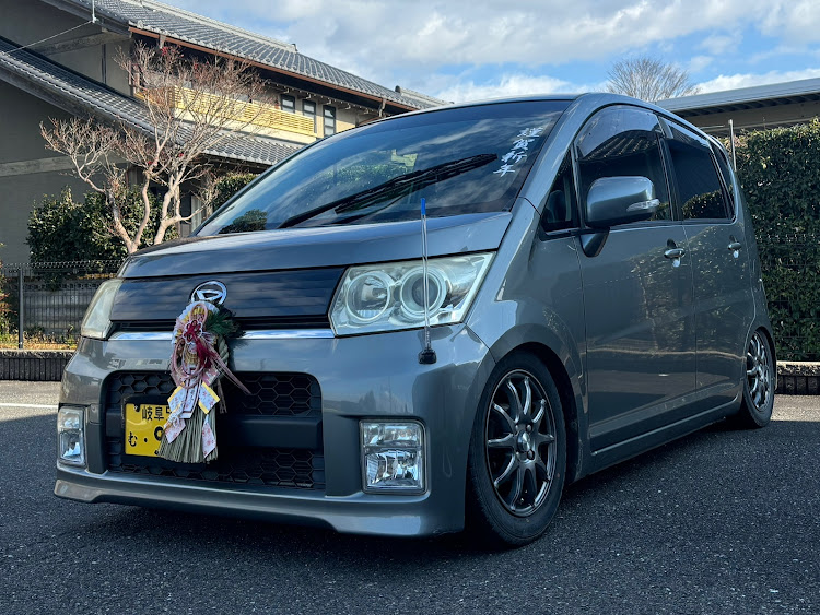ムーヴカスタムの新年のご挨拶・あけましておめでとうございます・今年もよろしくお願いします・正月仕様に関するカスタム事例の投稿画像1枚目