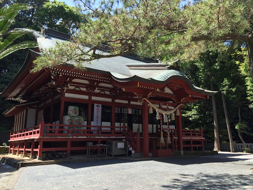 桜ヶ池  池宮神社 本殿