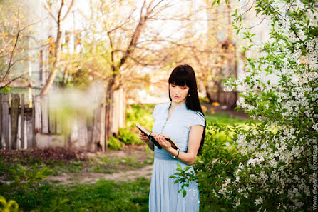 Wedding photographer Evgeniya Ulyanova (honeyrnd). Photo of 2 March 2017