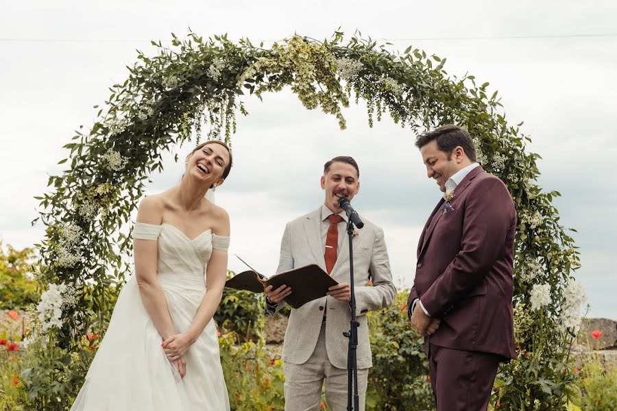 Fotografo di matrimoni Isabelle Bazin (isasouri). Foto del 8 agosto 2023