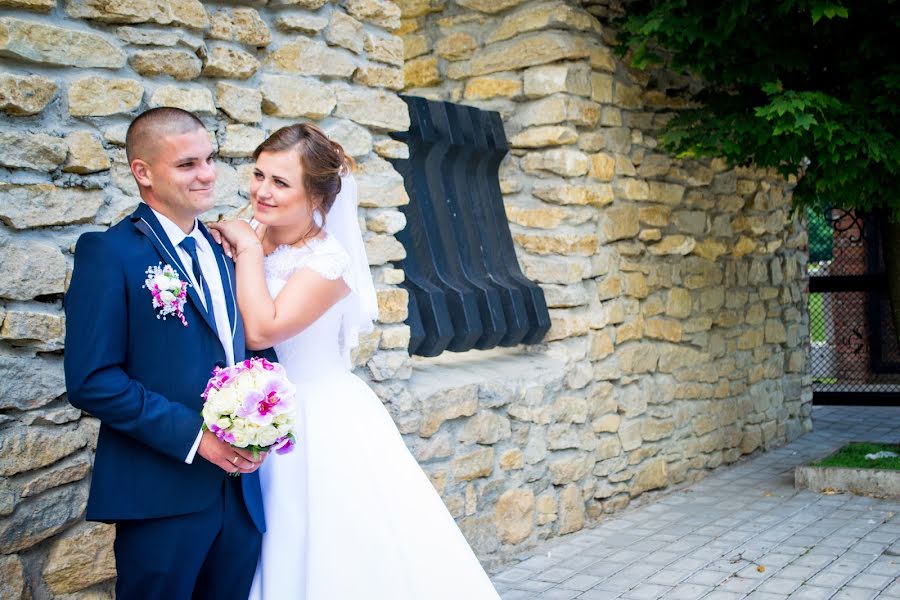 Fotógrafo de casamento Krіstіna Batovska-Benik (chrisb). Foto de 27 de outubro 2016