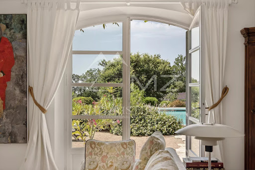 Villa with pool 5