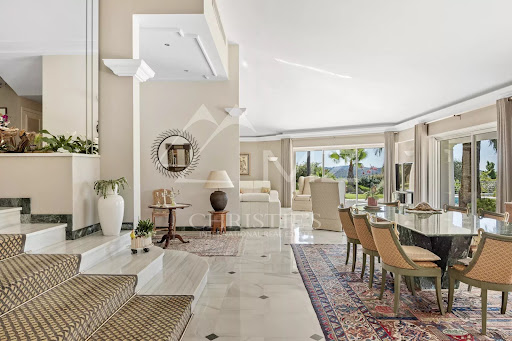 Villa with pool and terrace 5