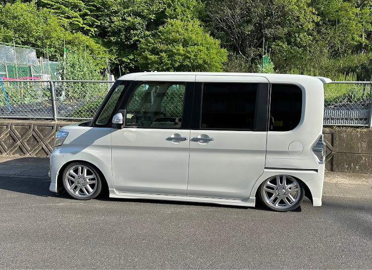 タントカスタムのキャンバー0度の美学・低さが全てでは無い・フル乗車でも普通に乗れますに関するカスタム事例の投稿画像1枚目