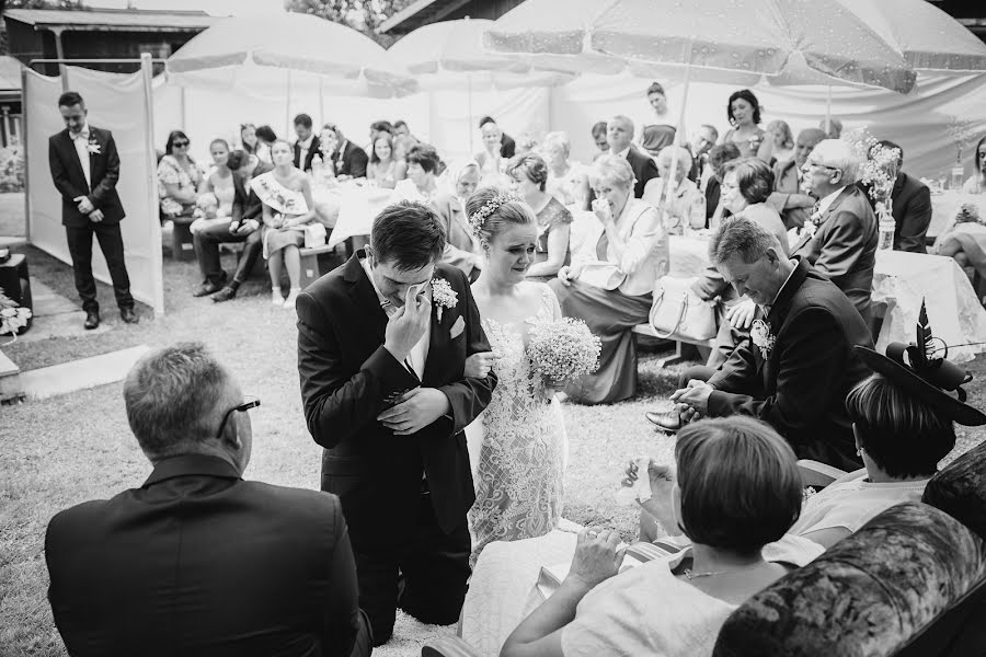 Fotógrafo de casamento Jozef Závodník (dobrasvadba). Foto de 10 de janeiro 2022