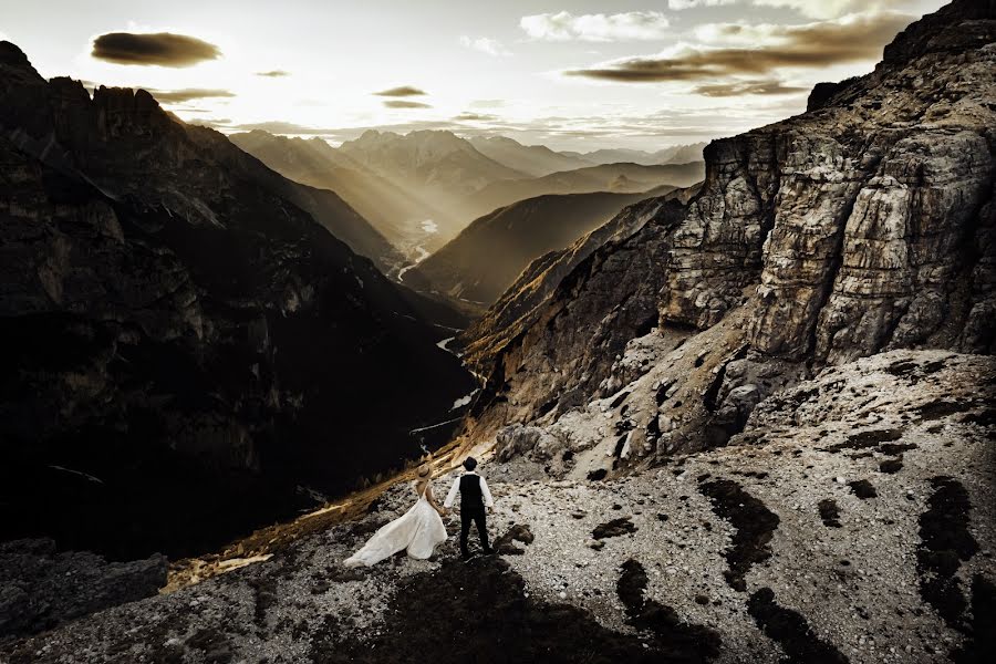 Fotografo di matrimoni Paweł Kowalewski (kowalewski). Foto del 15 ottobre 2021