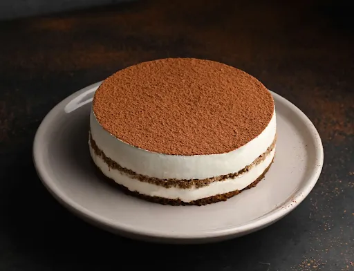 Tiramisu Cake