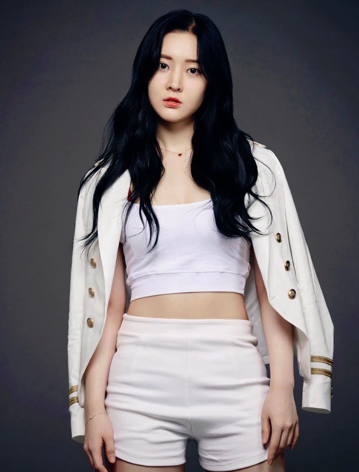 Areum_The_Unit_profile_photo_1