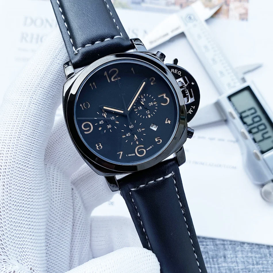 Montre Multifonction Quartz à Six Aiguilles. Maîtrisez le temps avec précision et élégance. Un accessoire indispensable pour votre quotidien!