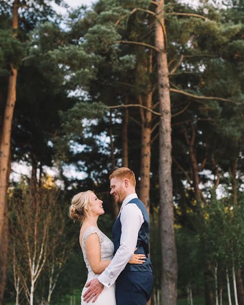 Fotógrafo de casamento Lucie Watson (luciewatsonphoto). Foto de 2 de julho 2019