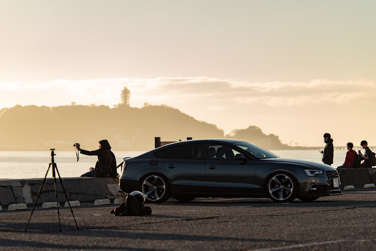 A5 スポーツバックのAudi・sportback・夕陽・七里ガ浜・Audiと美しい景色に関するカスタム事例の投稿画像2枚目