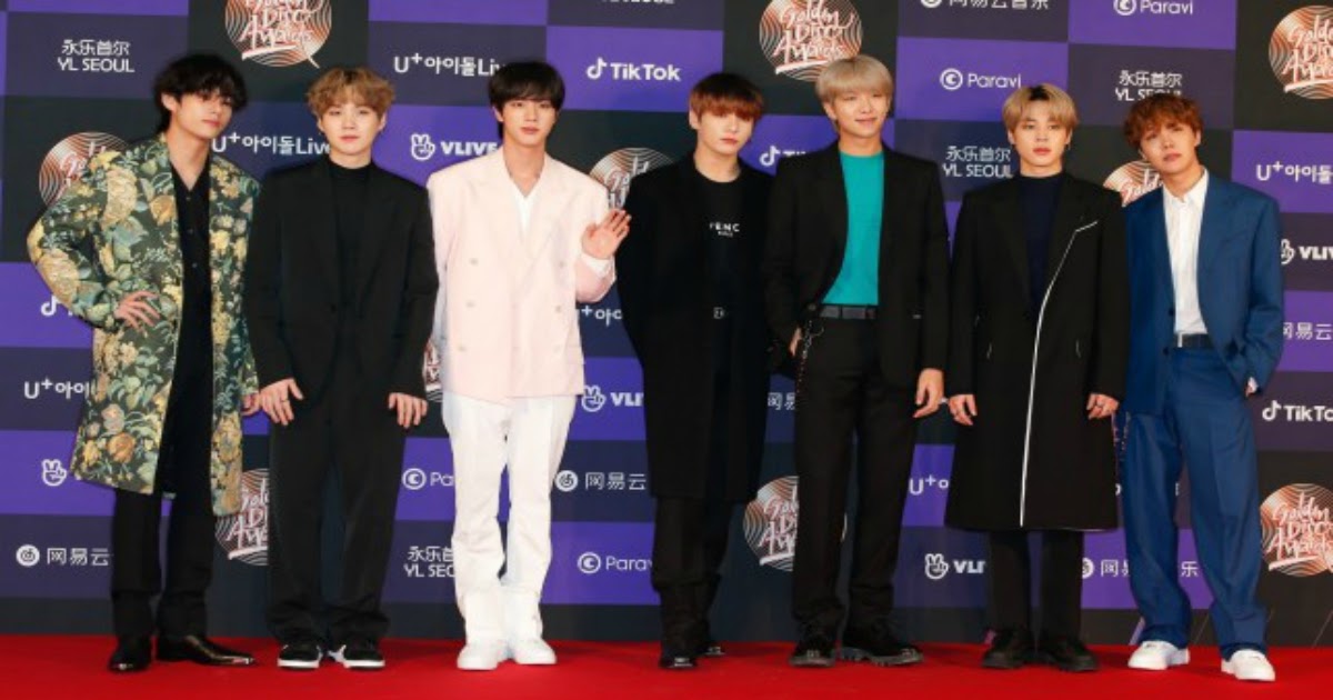 komprimeret Uskyld det kan BTS Blesses One Another During The 34th Golden Disc Awards Red Carpet Event  - Koreaboo