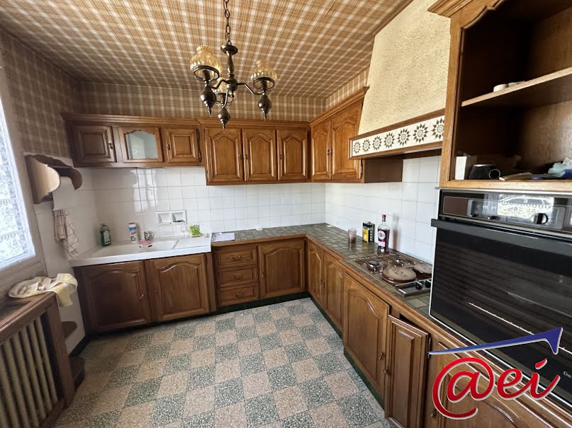 Vente maison 4 pièces 78 m² à Aubigny-sur-Nère (18700), 126 000 €