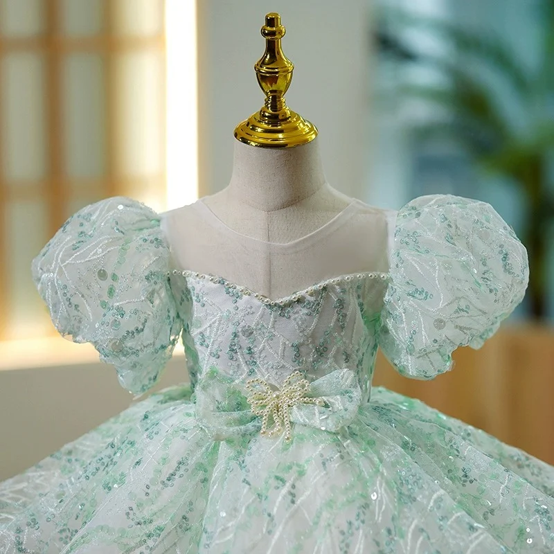 Saia Pettiskirt de alta qualidade para apresentações de piano infantil. Leveza, beleza e movimento para performances marcantes e inesquecíveis.