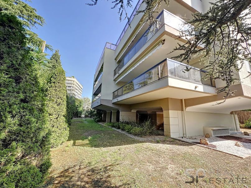 Vente appartement  99 m² à Cannes (06400), 710 000 €