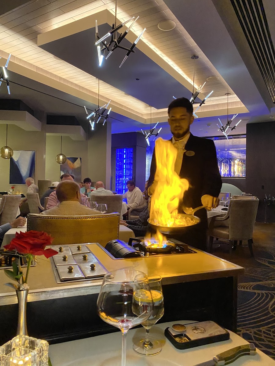 Flambe steak diane